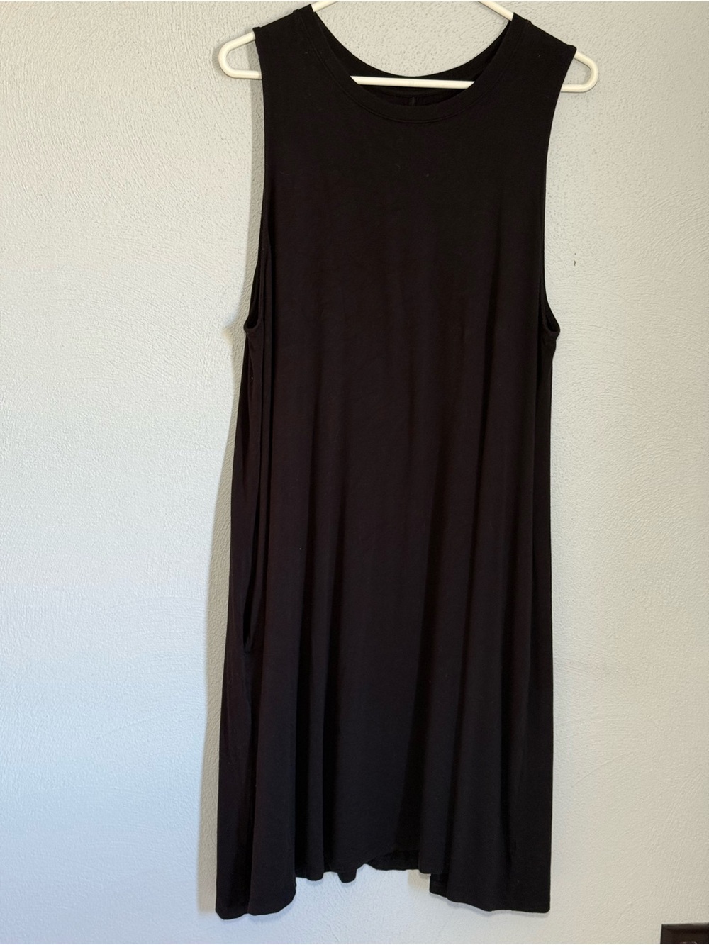 Time and Tru Black Sleeveless Swing Dress
